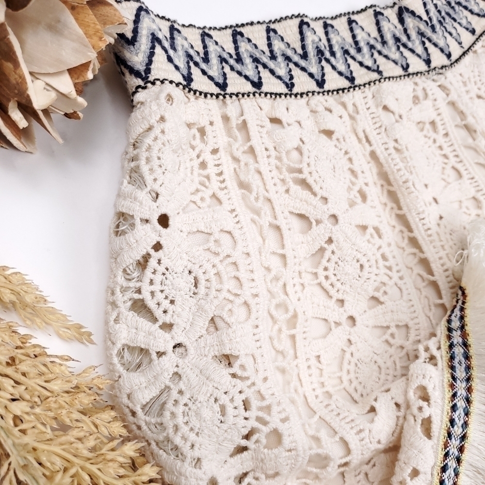Endless Rose Cream Embroider Eyelet Boho Shorts S - Picture 8 of 13